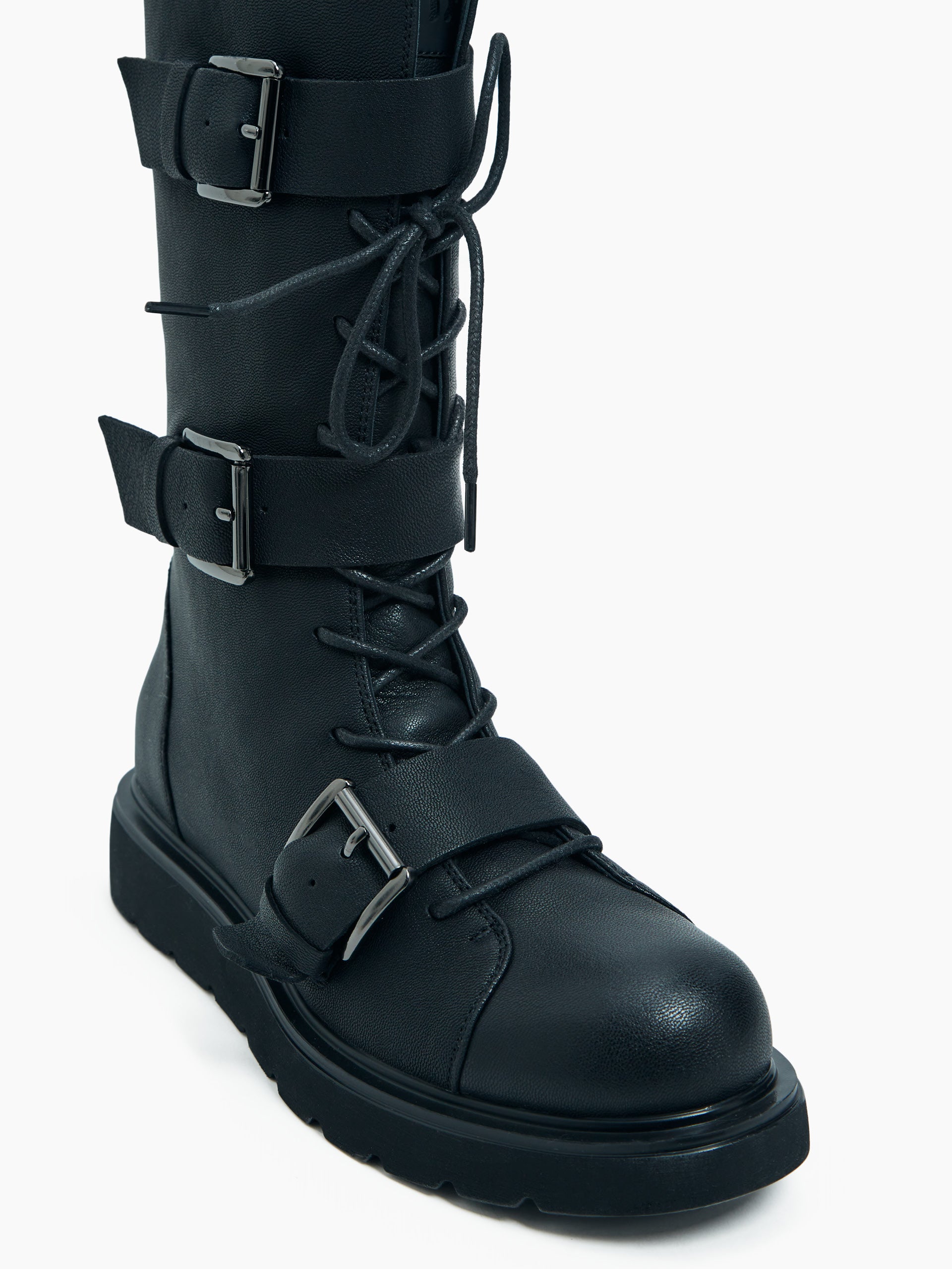 Boot – IXOS Official - Main Image