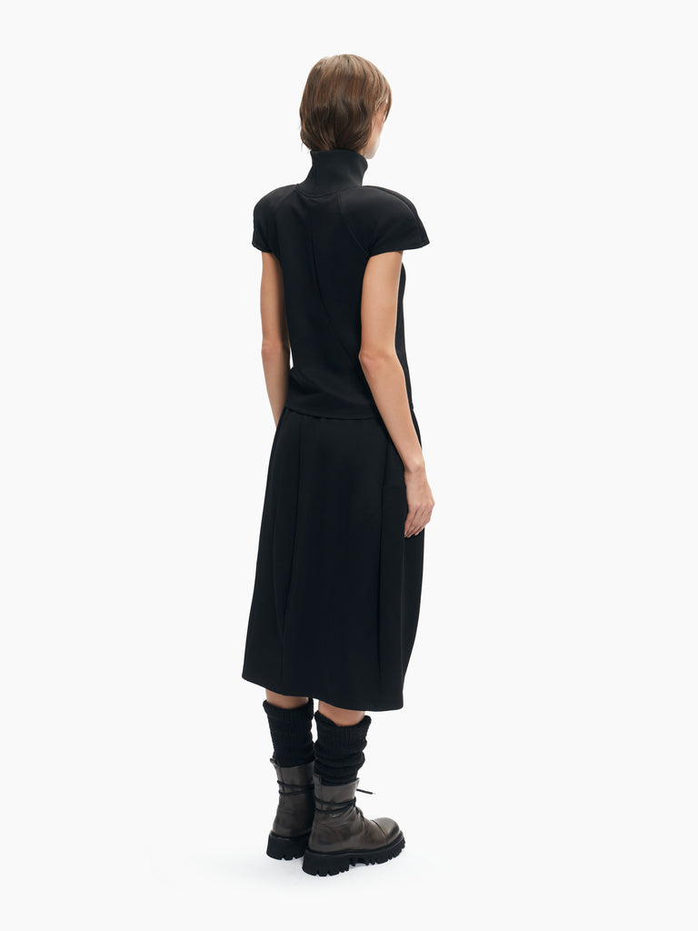 IXOS Top tecnico con spalle strutturate NERO