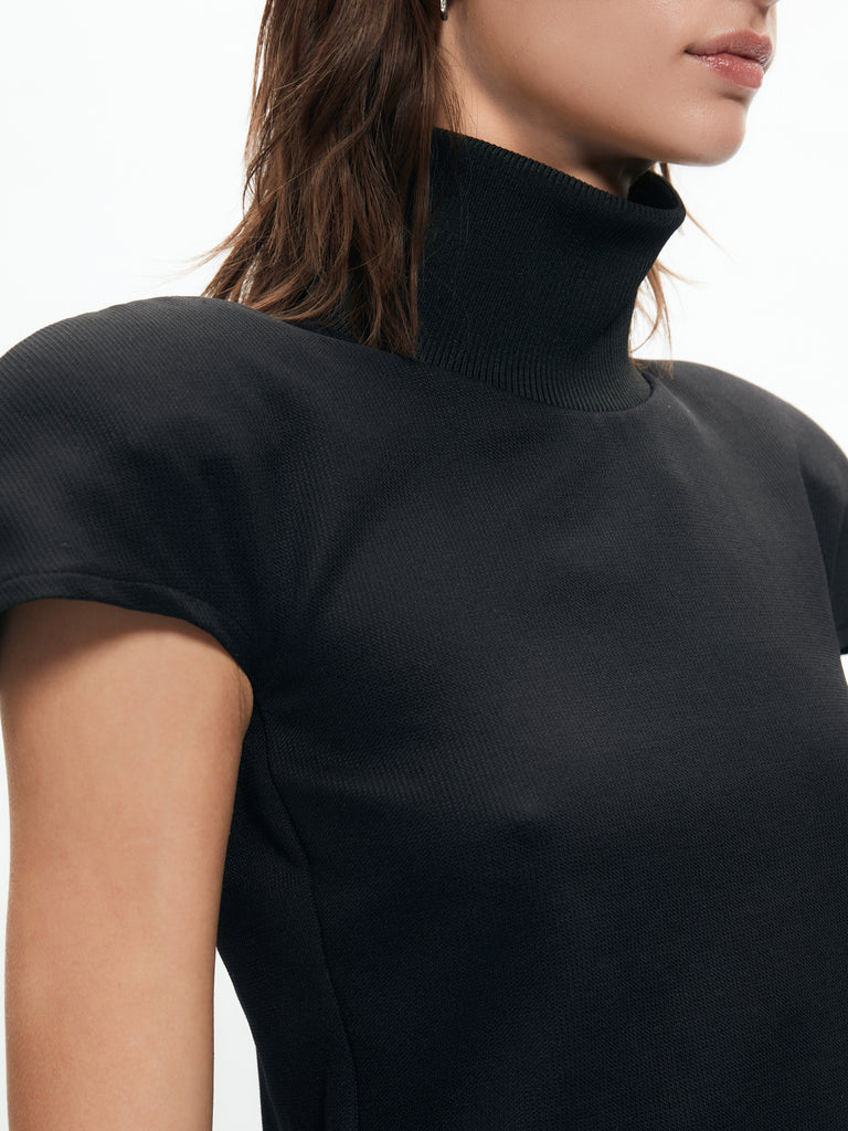 IXOS Top tecnico con spalle strutturate NERO