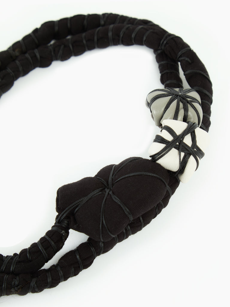 IXOS Collana artigianile NERO