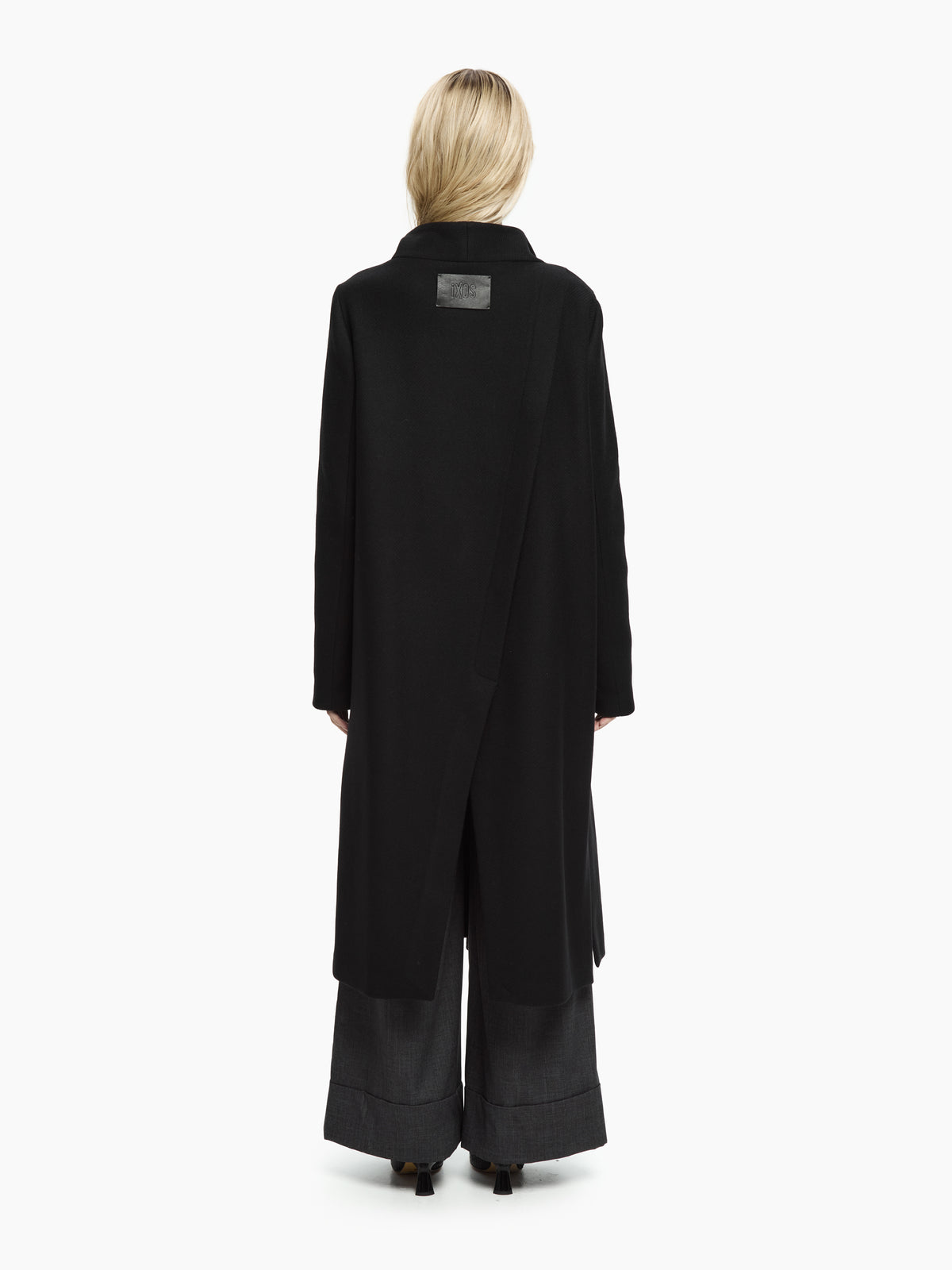 IXOS Cappotto collo scultoreo NERO