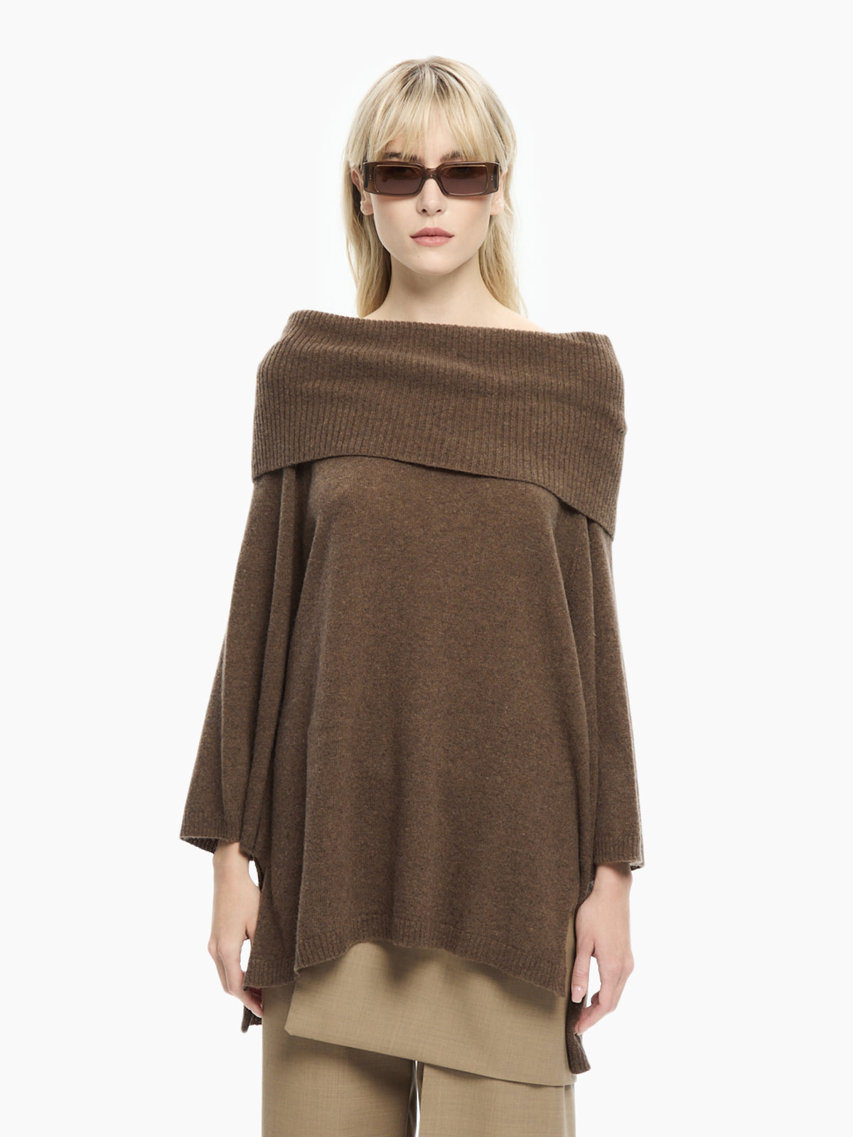 IXOS Maglia con collo ampio MARRONE