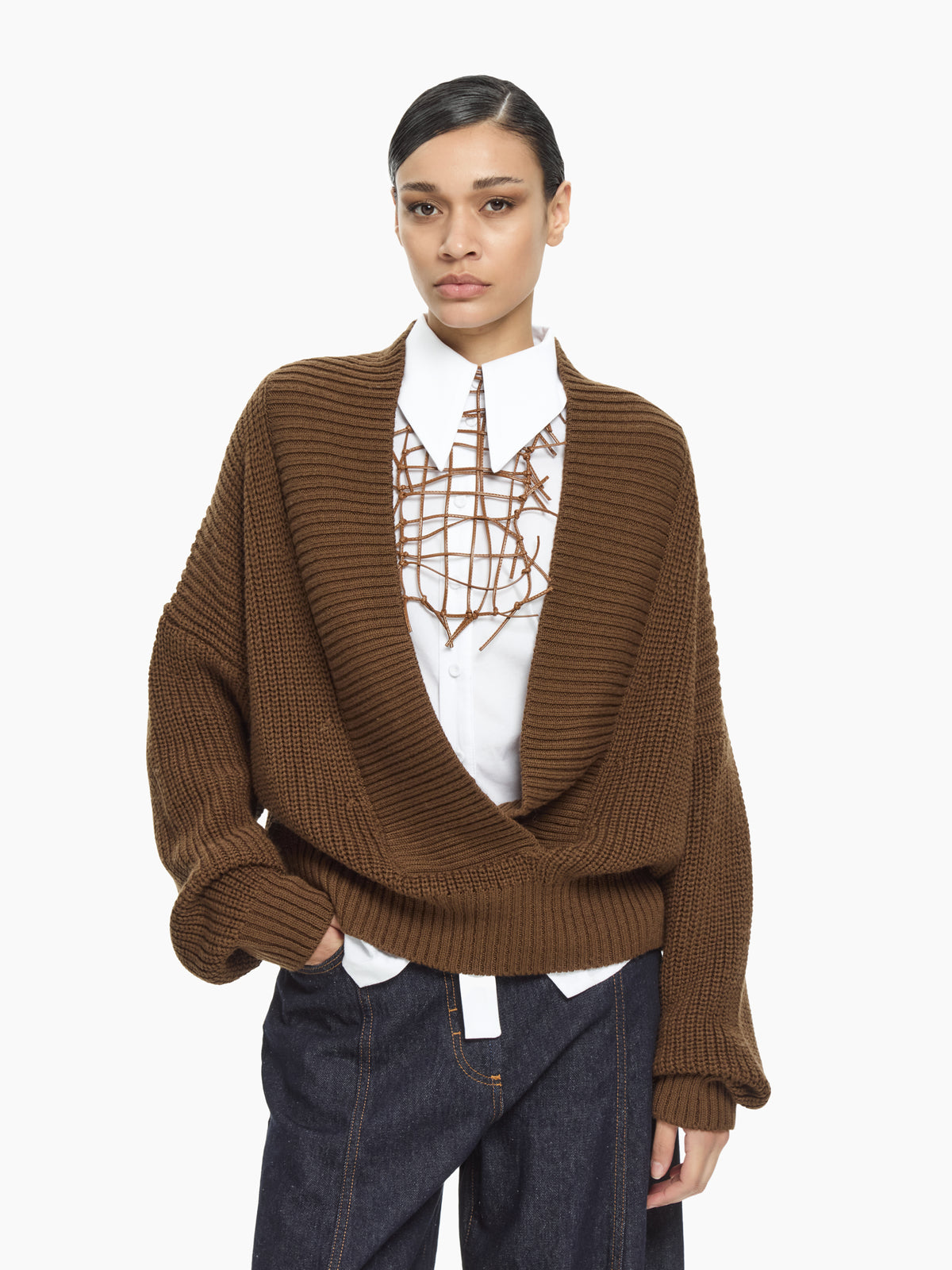 IXOS Maglia con scollo MARRONE