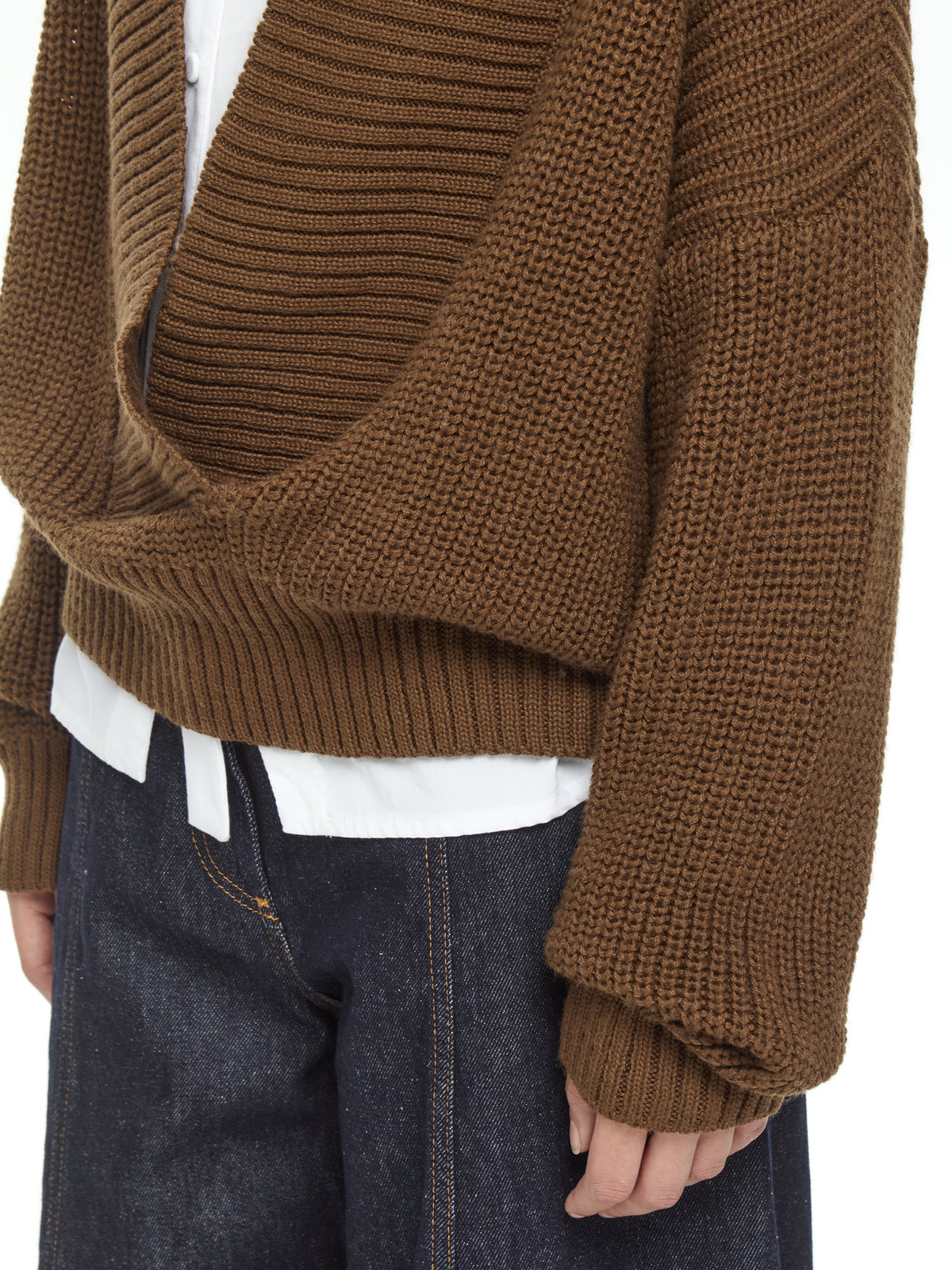 IXOS Maglia con scollo MARRONE