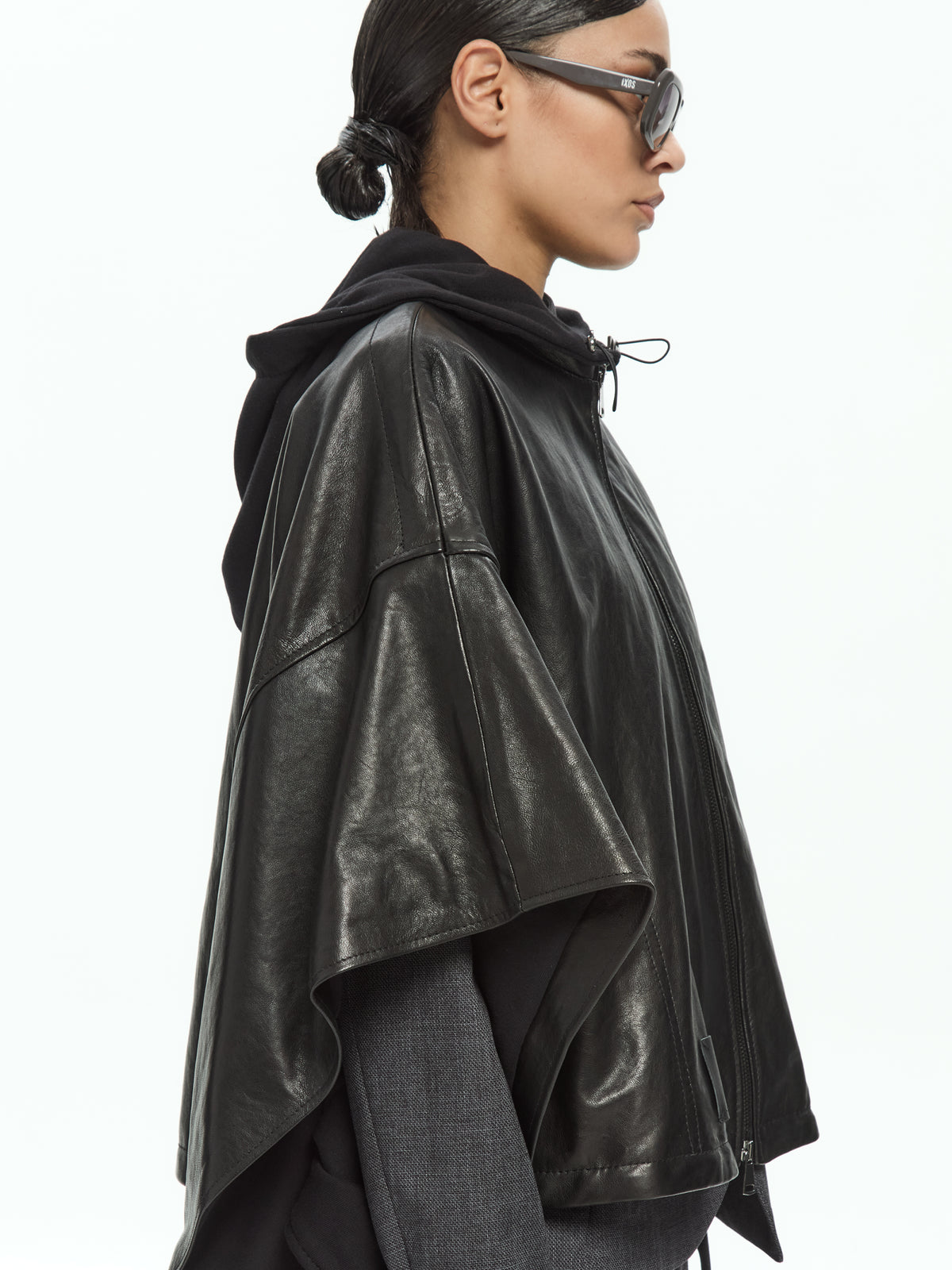 IXOS Mantella oversize con cappuccio NERO