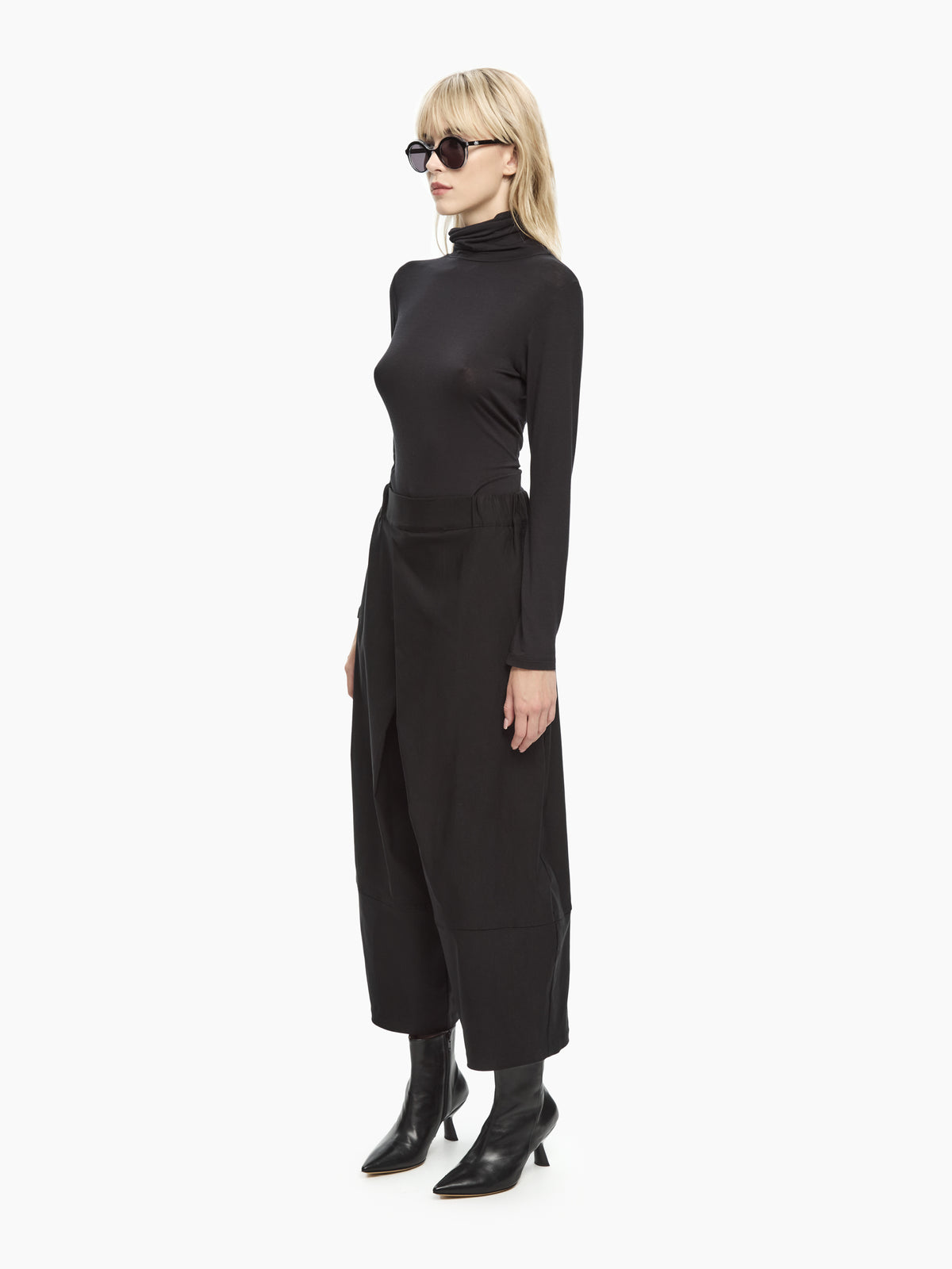 IXOS Pantaloni cropped NERO
