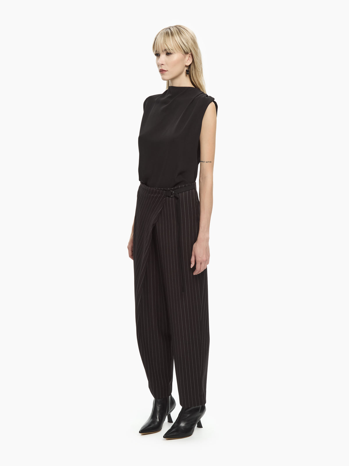 IXOS Pantaloni con dettaglio a portafoglio NERO