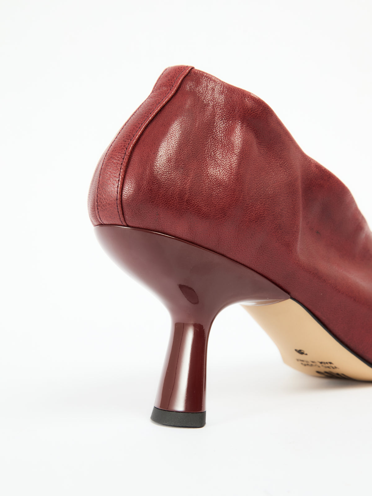 IXOS Décolleté con profilo ondulato e punta affusolata ROSSO