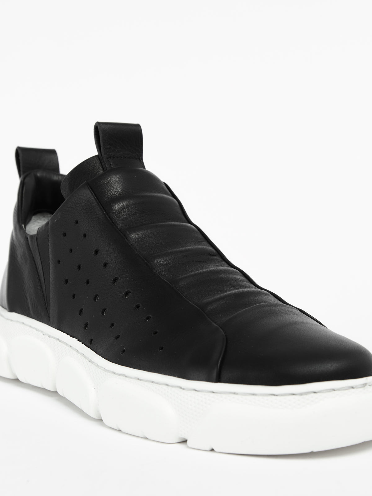 IXOS Sneaker traforata NERO