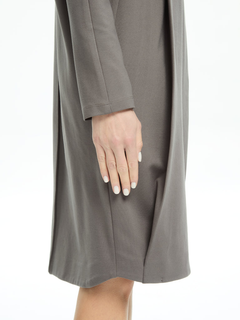 IXOS Abito morbido con cuciture NERO