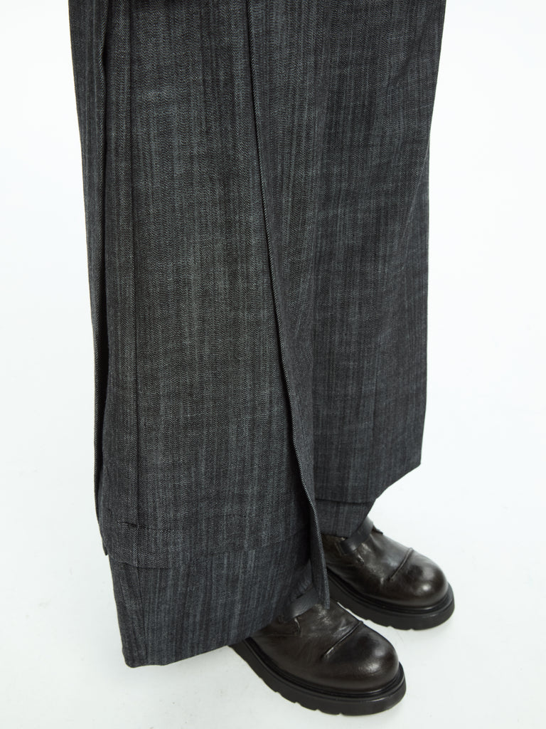 IXOS Pantalone con pieghe frontali NERO