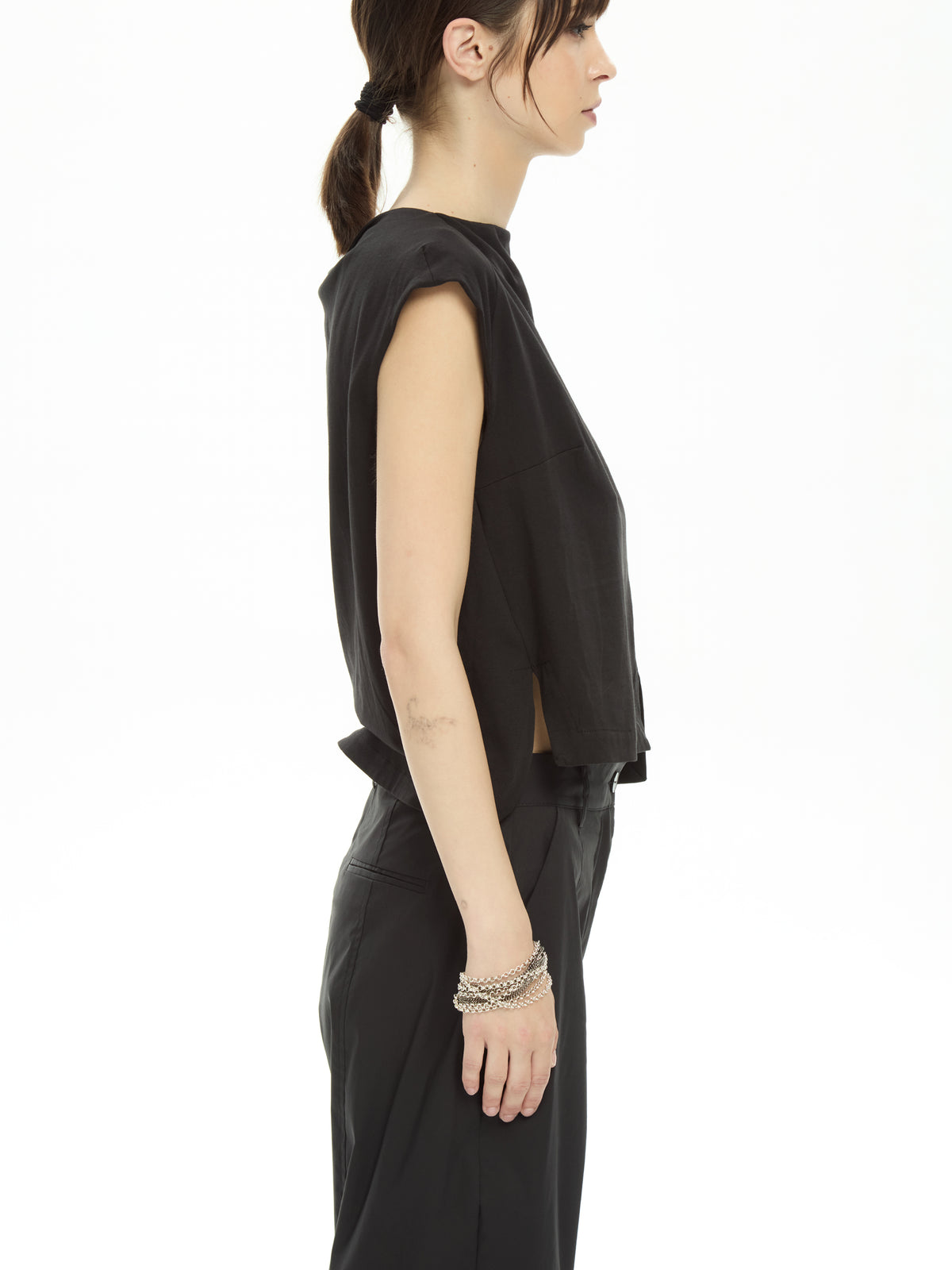 IXOS Top smanicato NERO