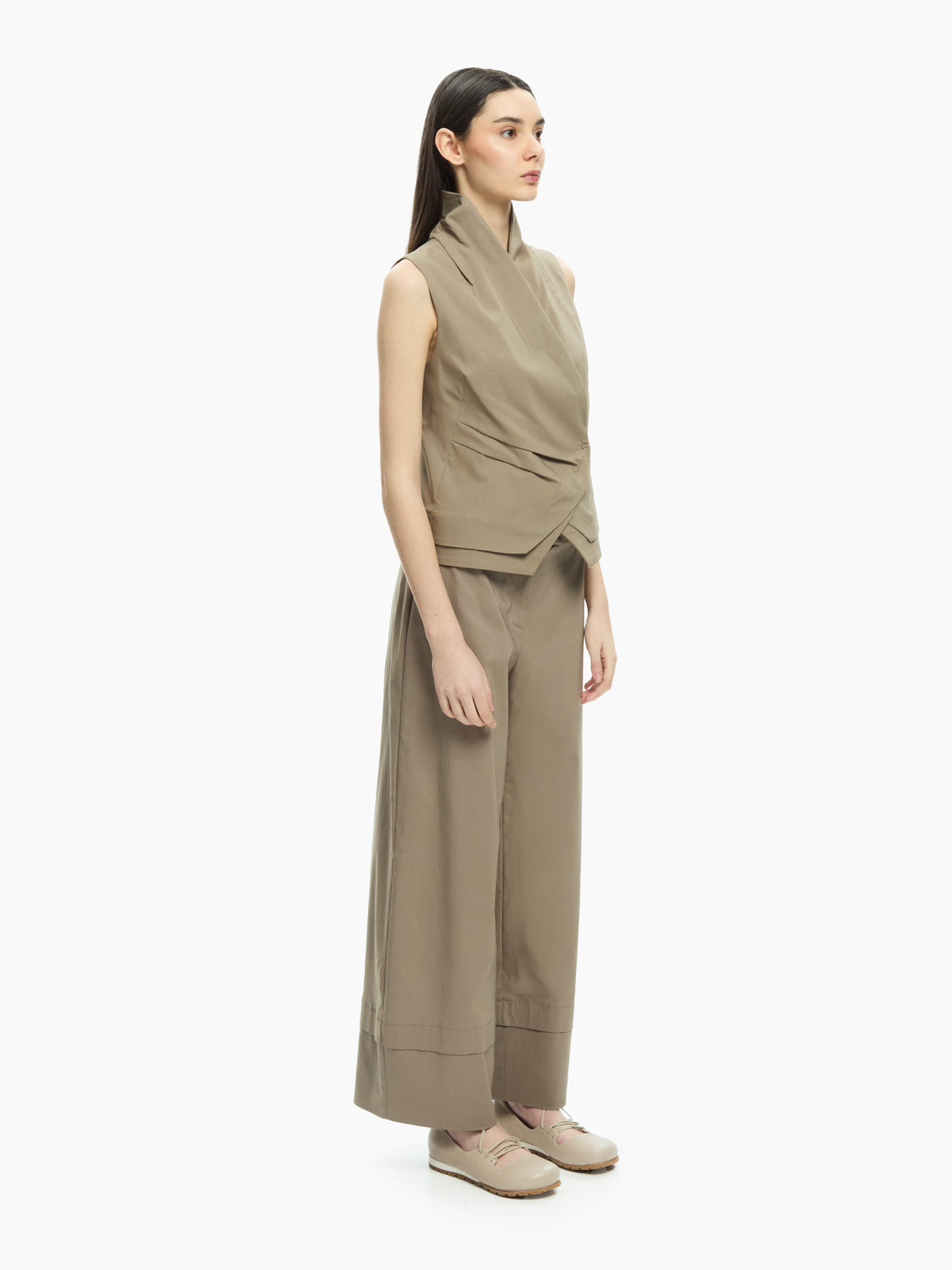 IXOS Top smanicato con scollo a rever TORTORA