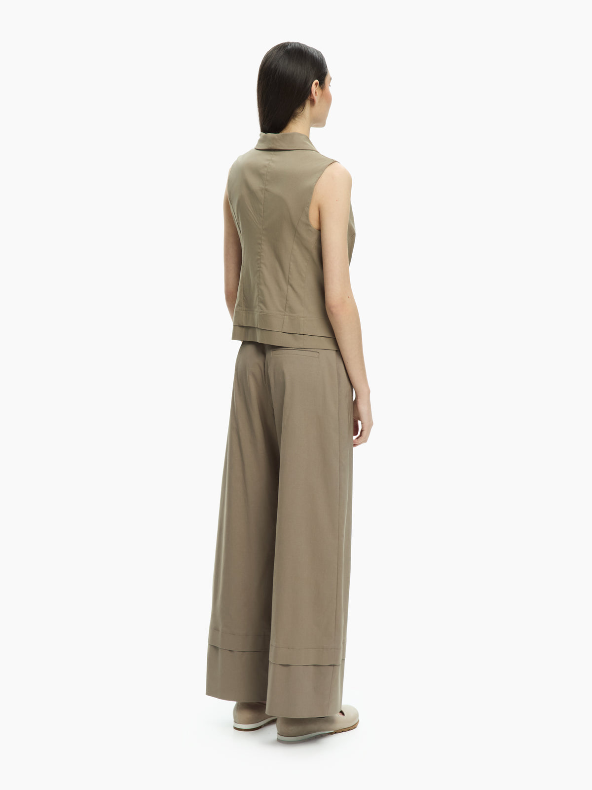 IXOS Top smanicato con scollo a rever TORTORA