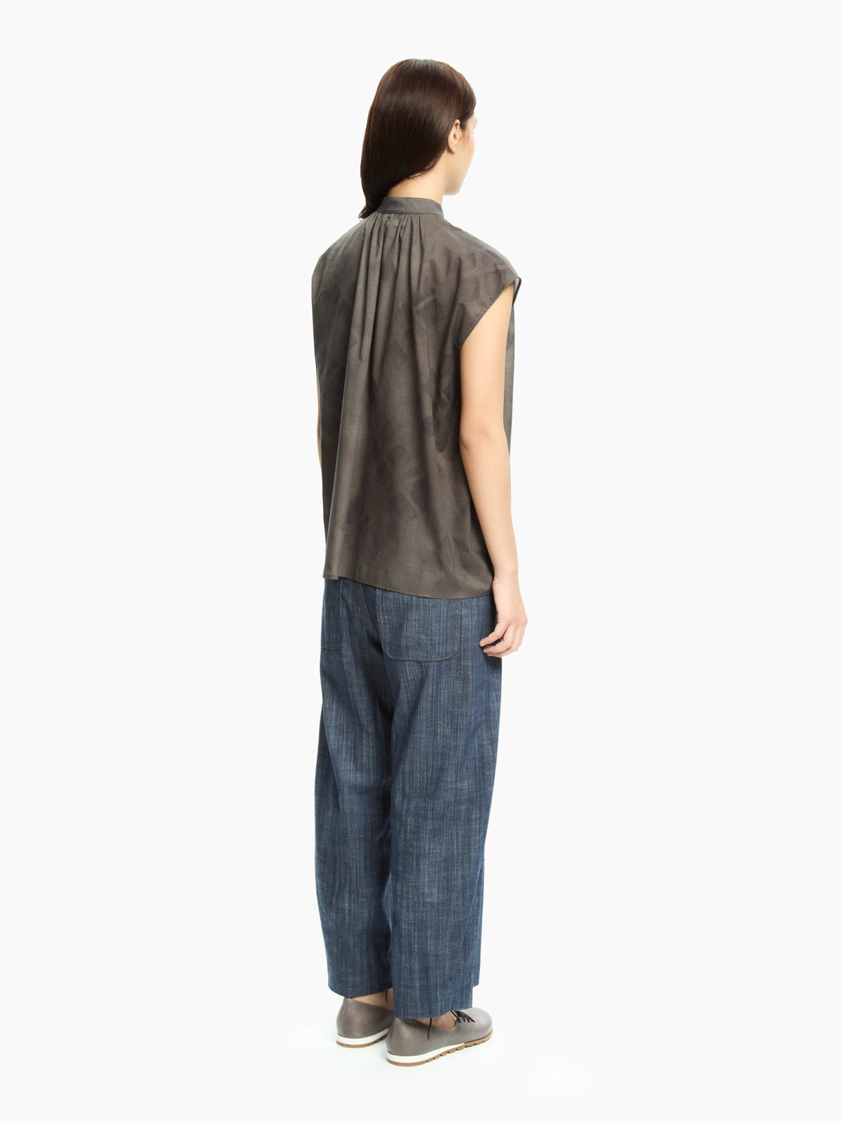 IXOS Camicia smanicata over GRIGIO