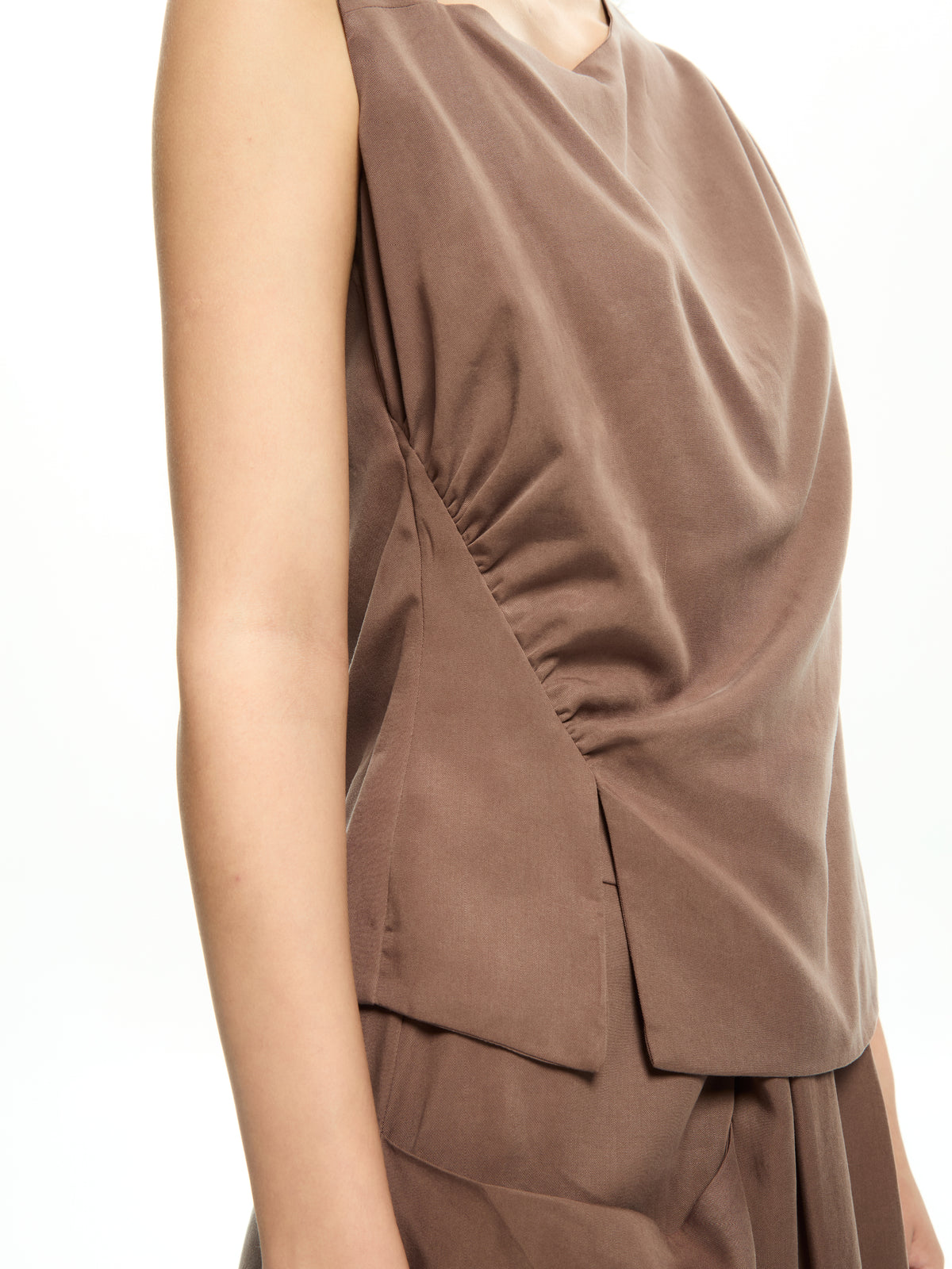 IXOS Top drappeggiato asimmetrico MARRONE