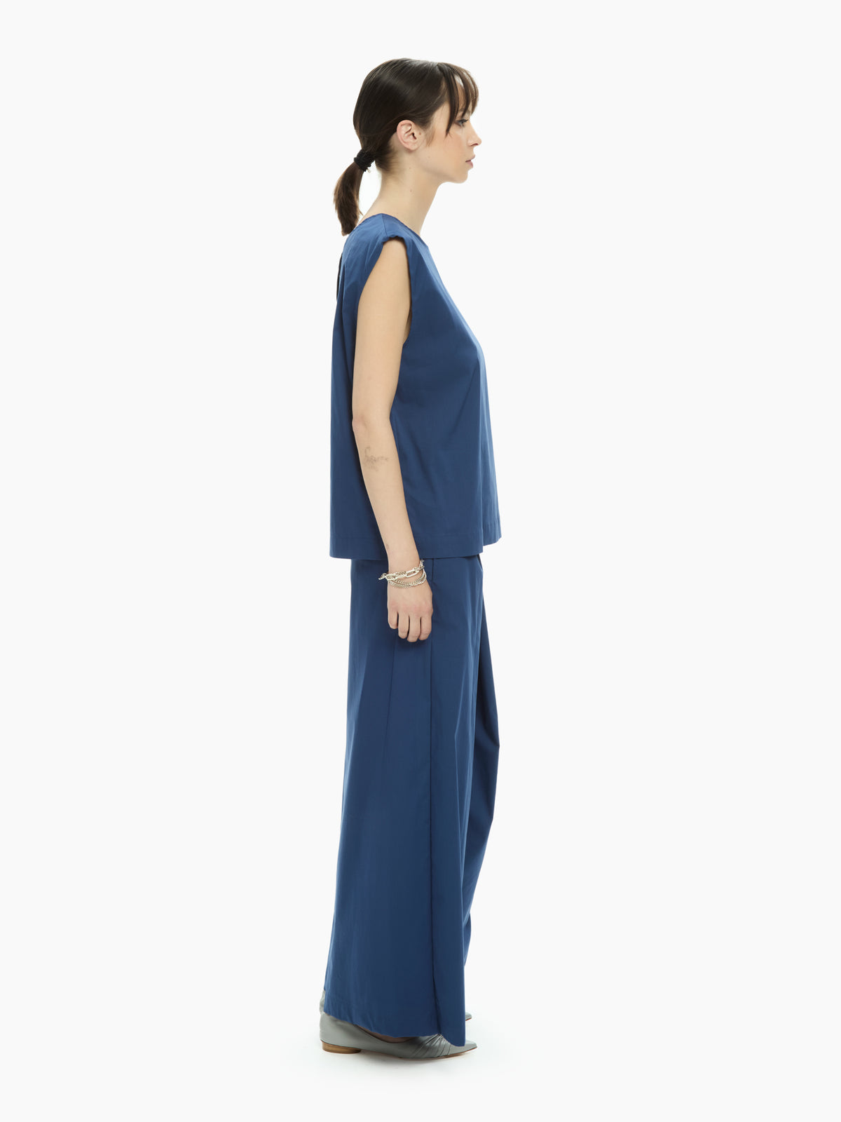 IXOS Top smanicato con scollo a V sul retro BLU