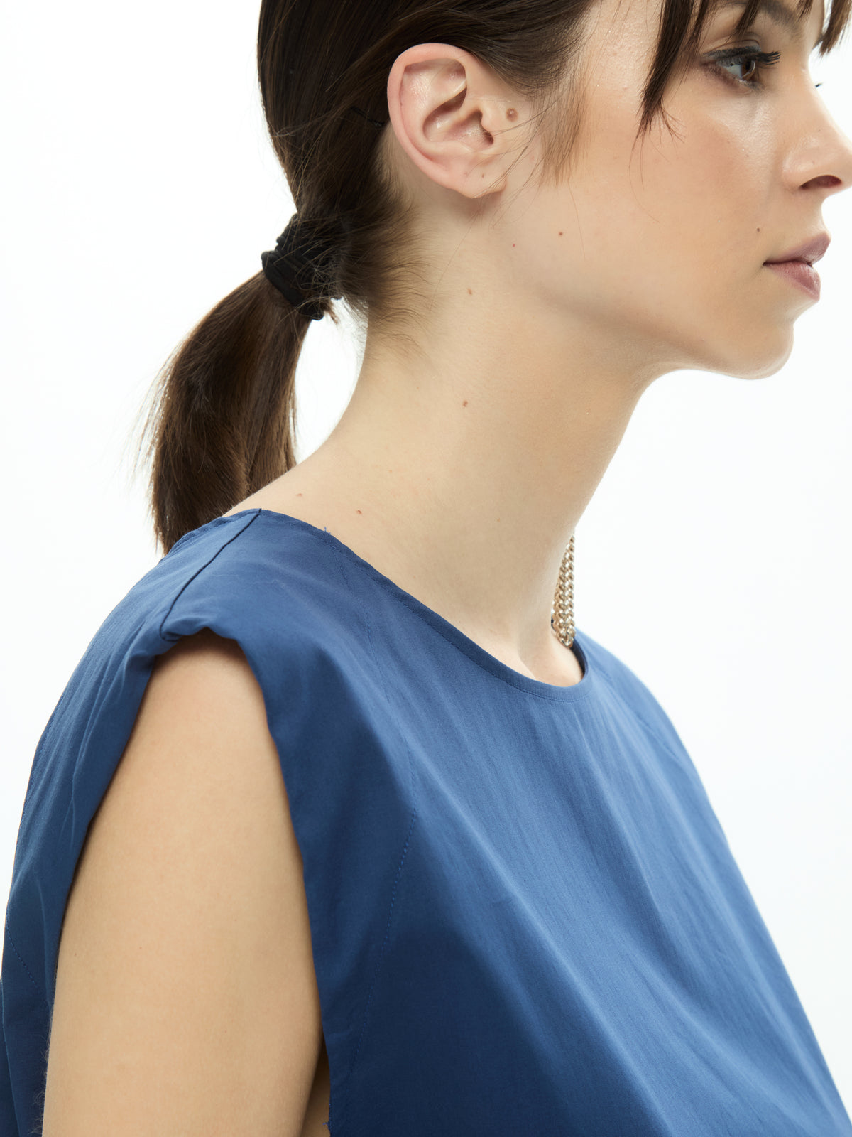 IXOS Top smanicato con scollo a V sul retro BLU