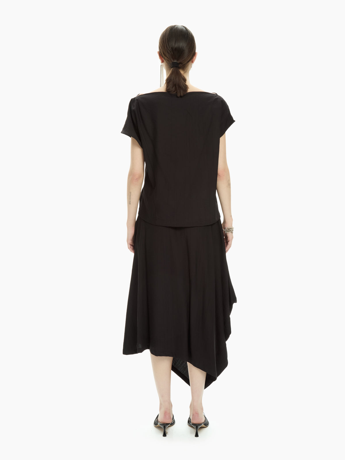 IXOS Top smanicato con arriccio laterale NERO