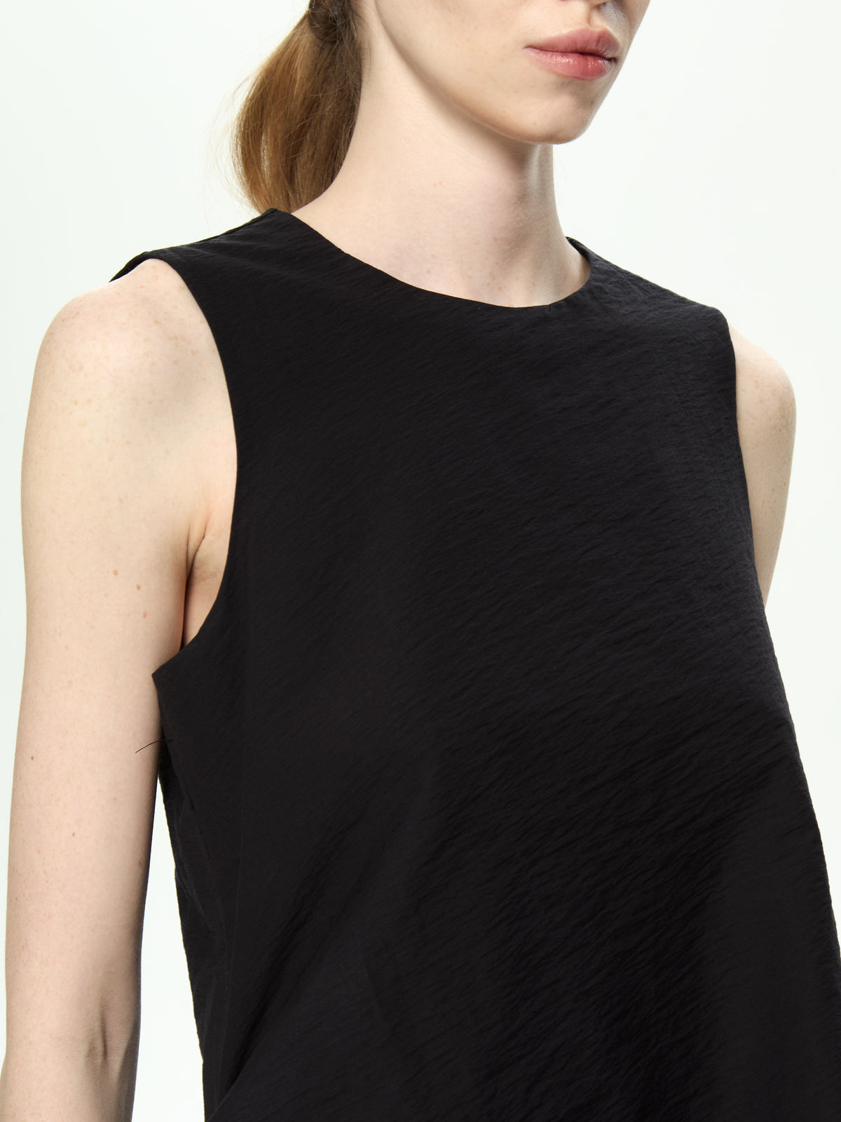 IXOS Abito con drappeggio asimmetrico NERO