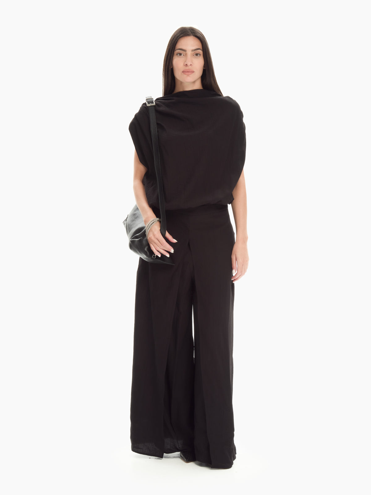 IXOS Tuta fluida con scollo drappeggiato NERO