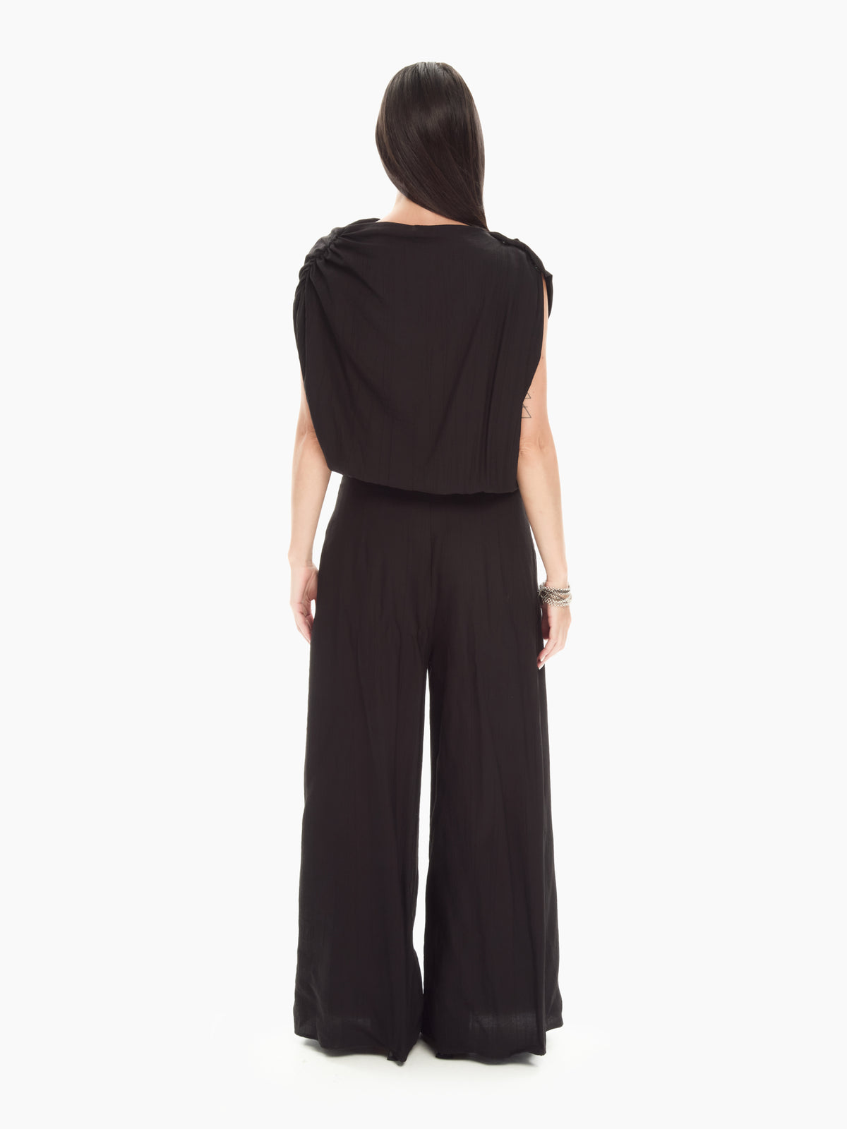 IXOS Tuta fluida con scollo drappeggiato NERO