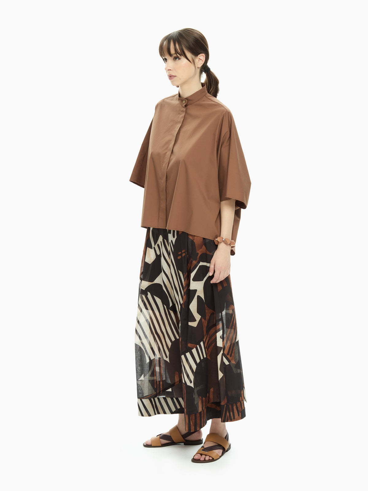 IXOS Camicia ampia con collo rialzato MARRONE