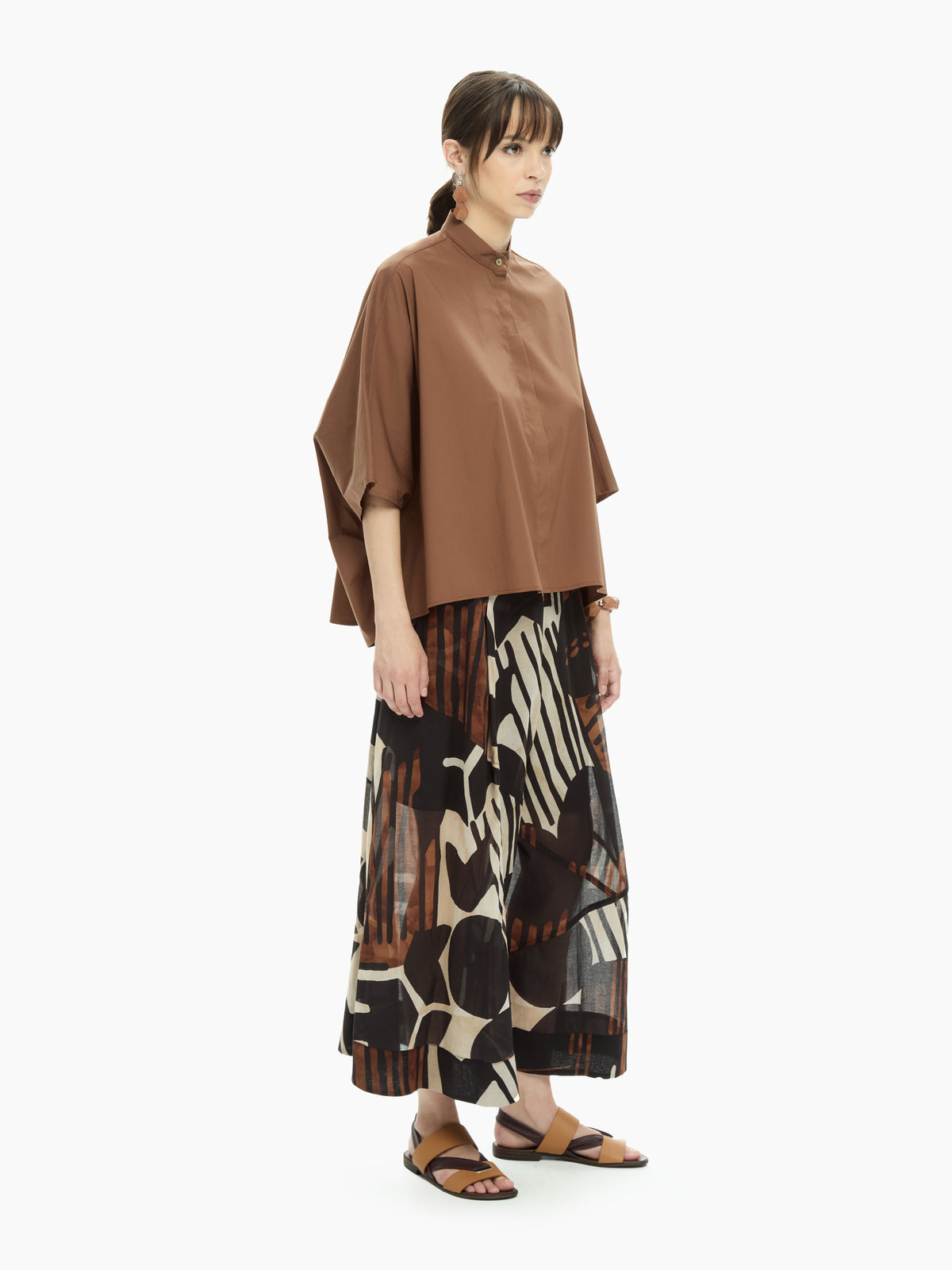 IXOS Camicia ampia con collo rialzato MARRONE
