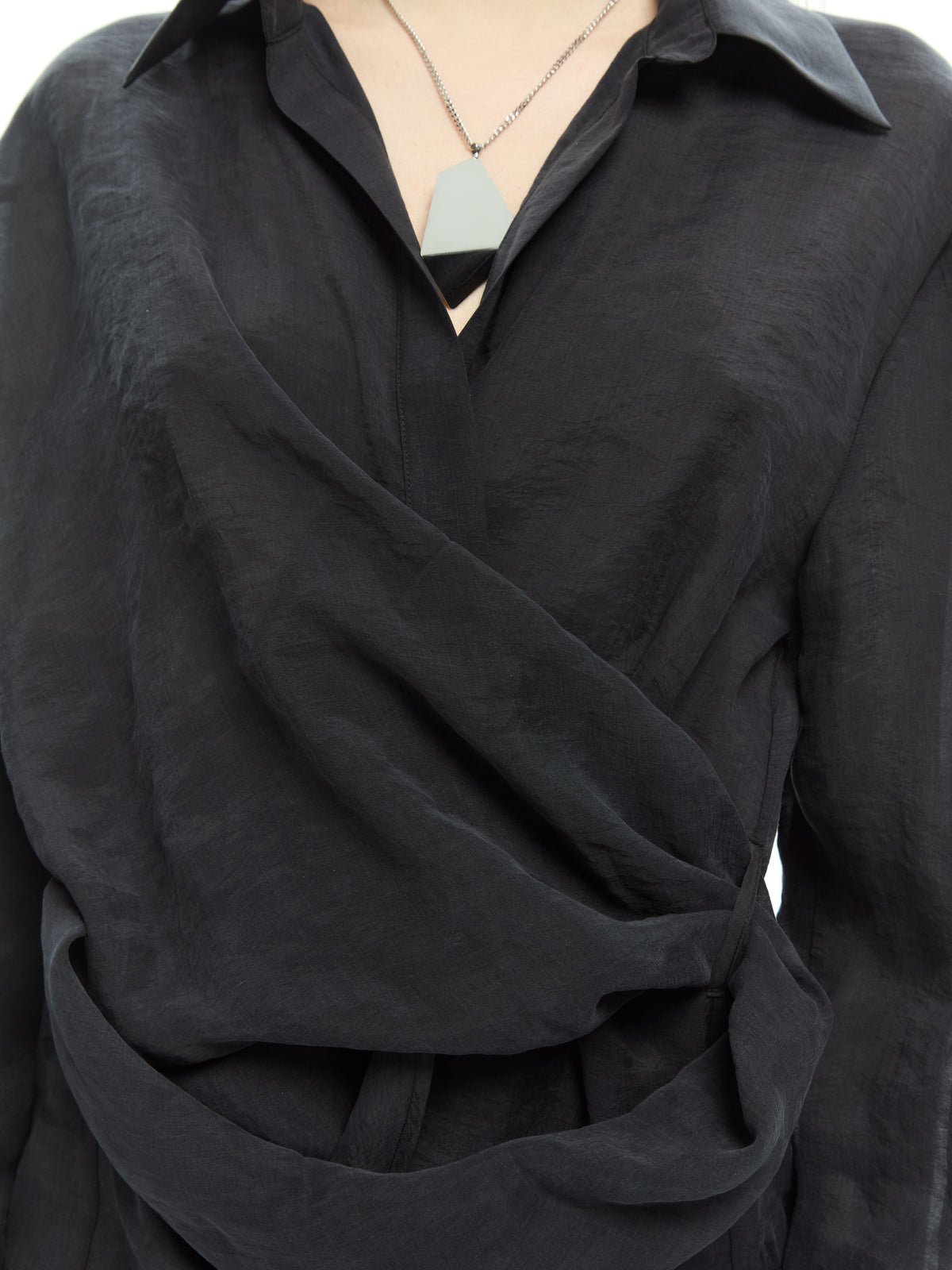 IXOS Camicia incrociata con scollo a V NERO