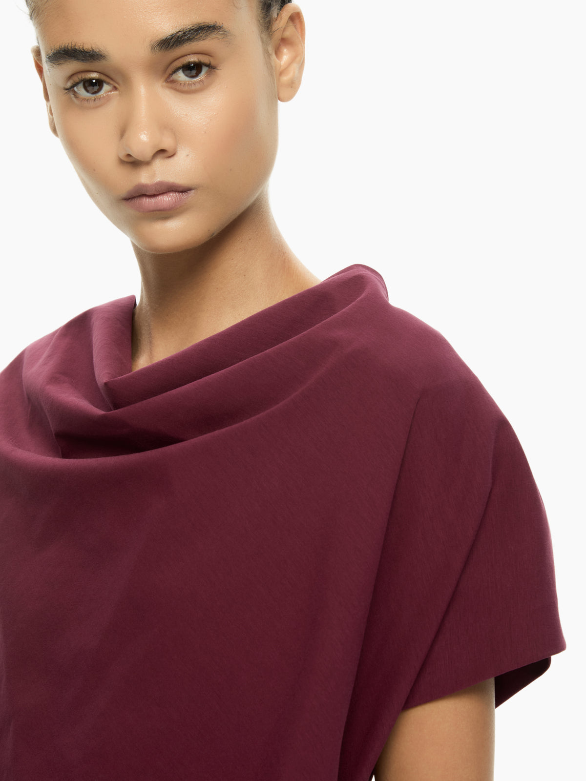 IXOS Abito asimmetrico con collo drappeggiato BORDEAUX