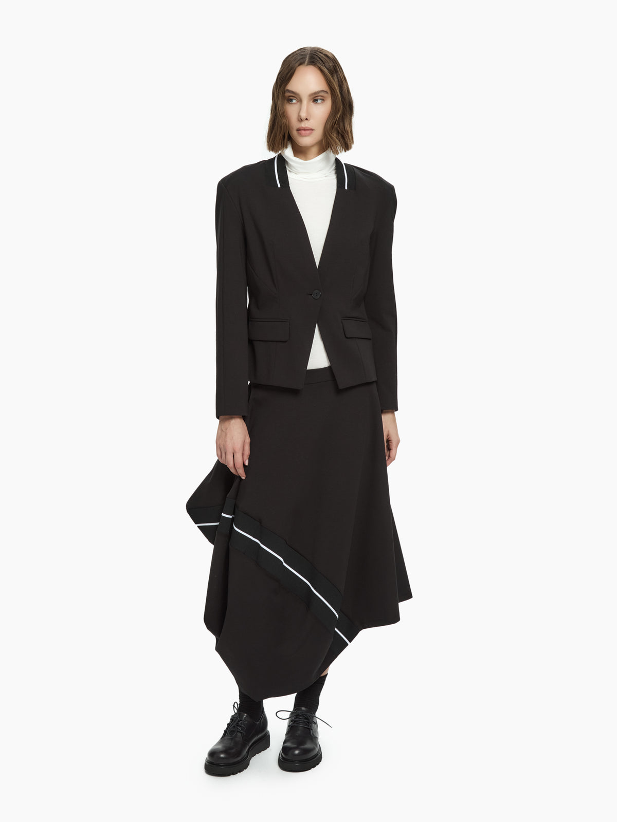 IXOS Blazer con collo a contrasto NERO