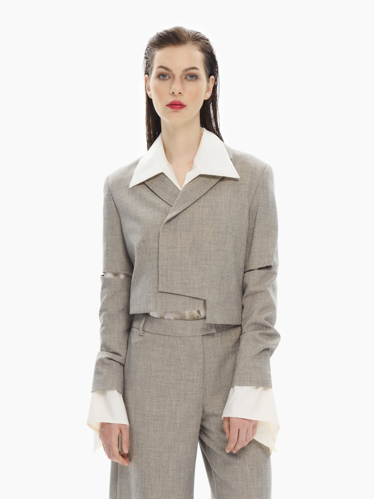 IXOS Giacca cropped con maniche cut-out