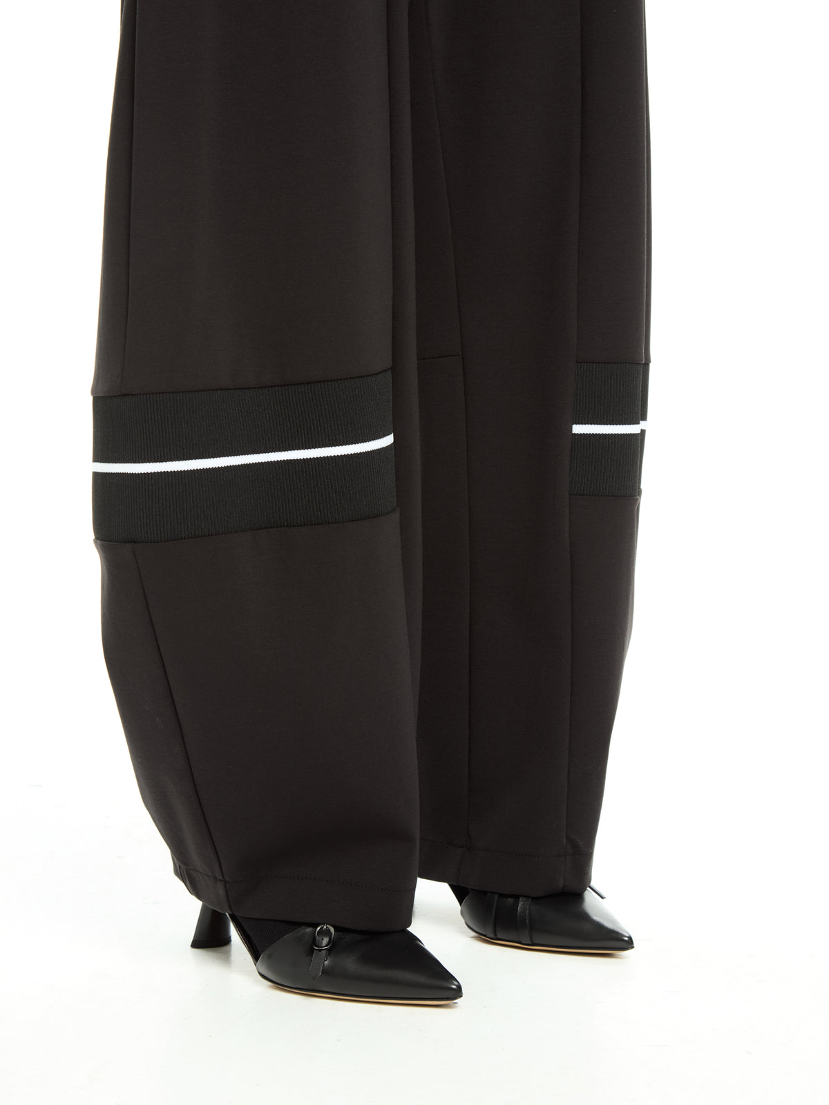 IXOS Pantaloni ampi con dettagli a contrasto NERO