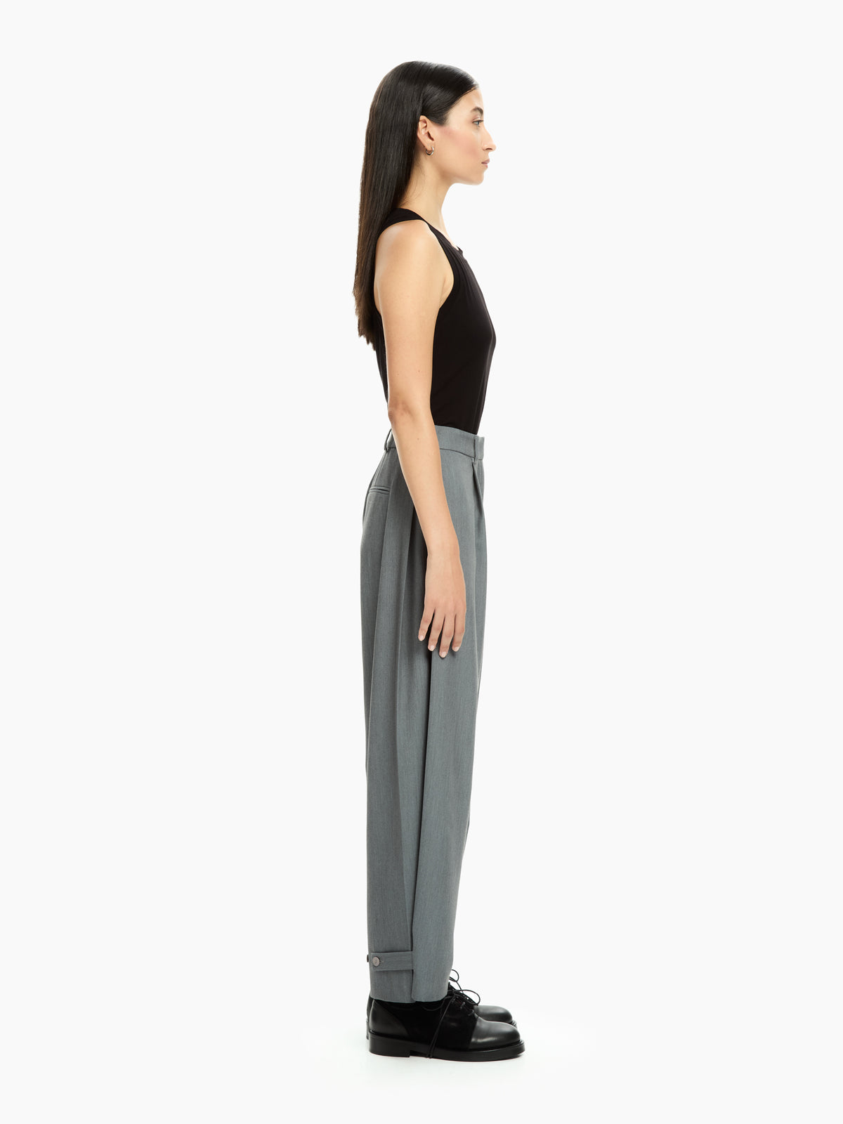 IXOS Pantaloni ampi con pinces e fondo regolabile GRIGIO