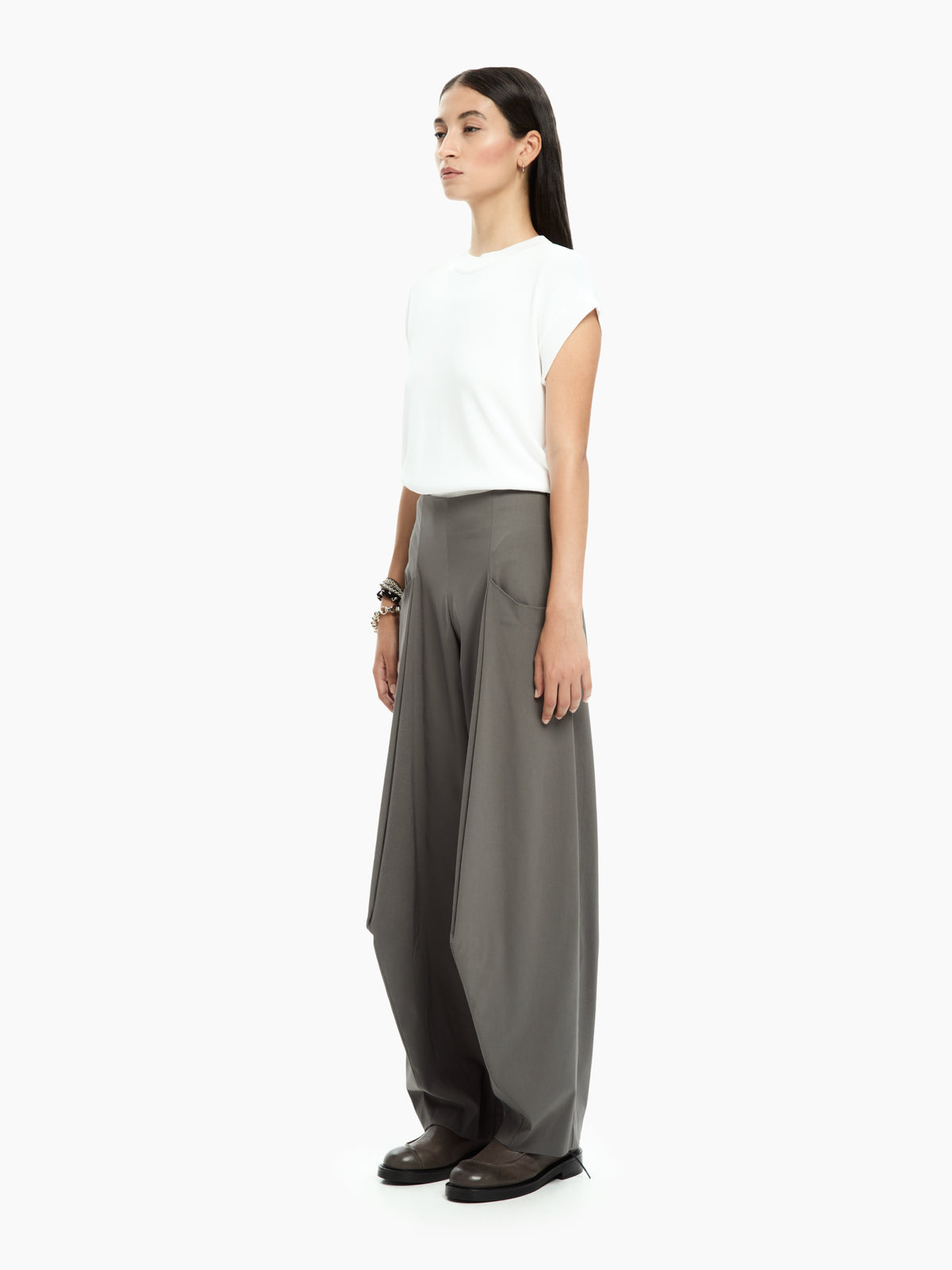 IXOS Pantaloni con maxi tasche drappeggiate NERO