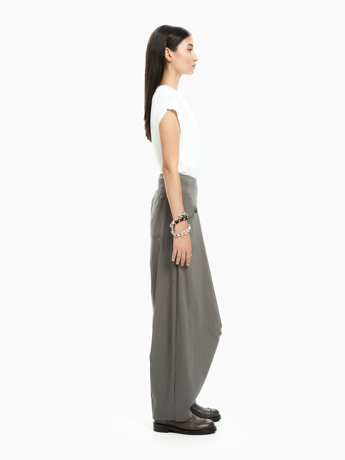 IXOS Pantaloni con maxi tasche drappeggiate NERO