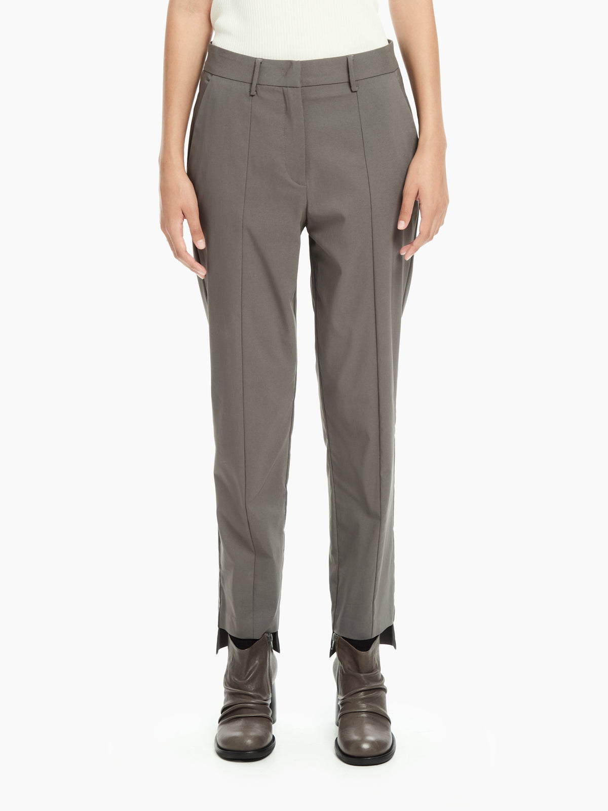 IXOS Pantaloni slim con spacchi al fondo NERO