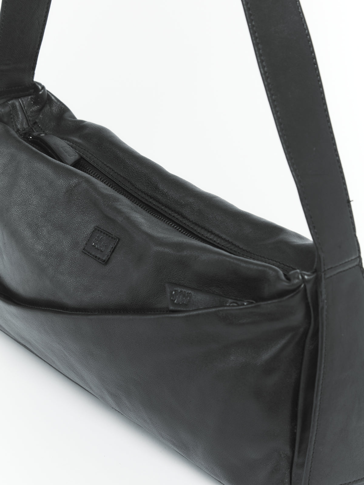 IXOS Borsa asimmetrica NERO